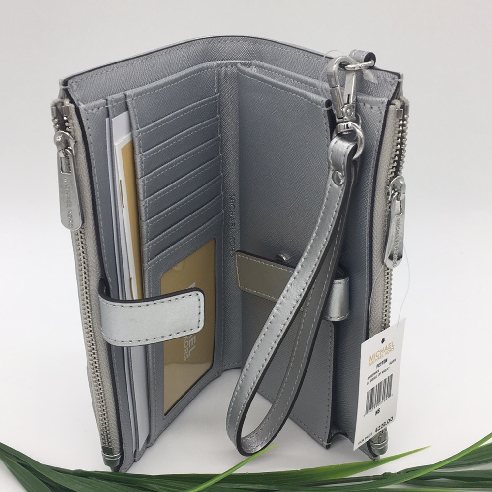 Michael Kors Peyton Silver LG Double Zip Wristlet - Picture 5 of 8